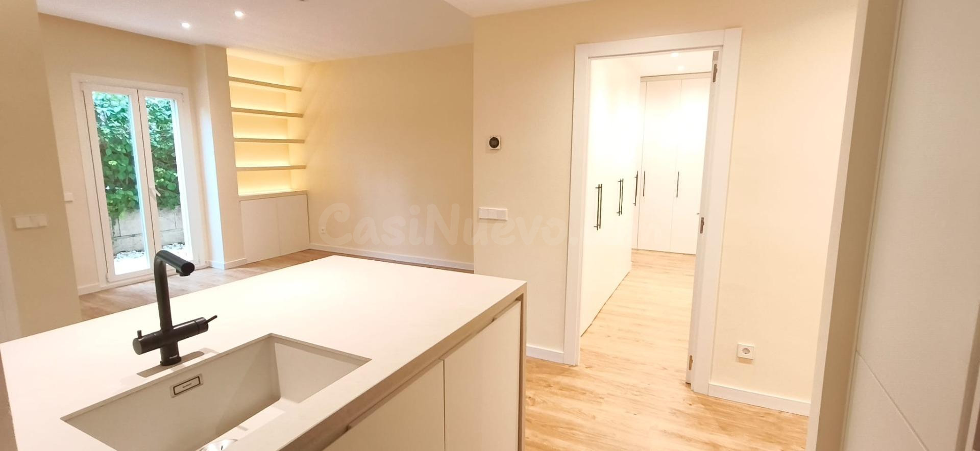 Piso en alquiler con terraza, piscina, parking y trastero en - foto 5