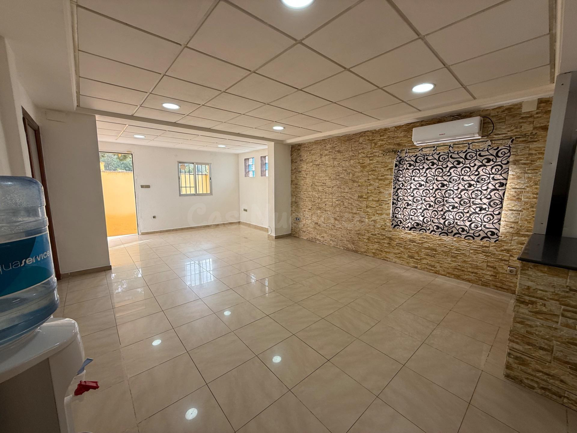 CHALET EN URB. LES MALLAES CON PISCINA - foto 3