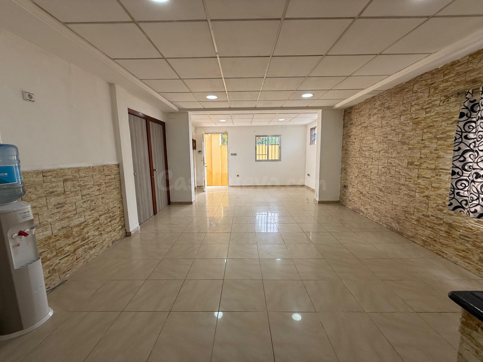 CHALET EN URB. LES MALLAES CON PISCINA - foto 4