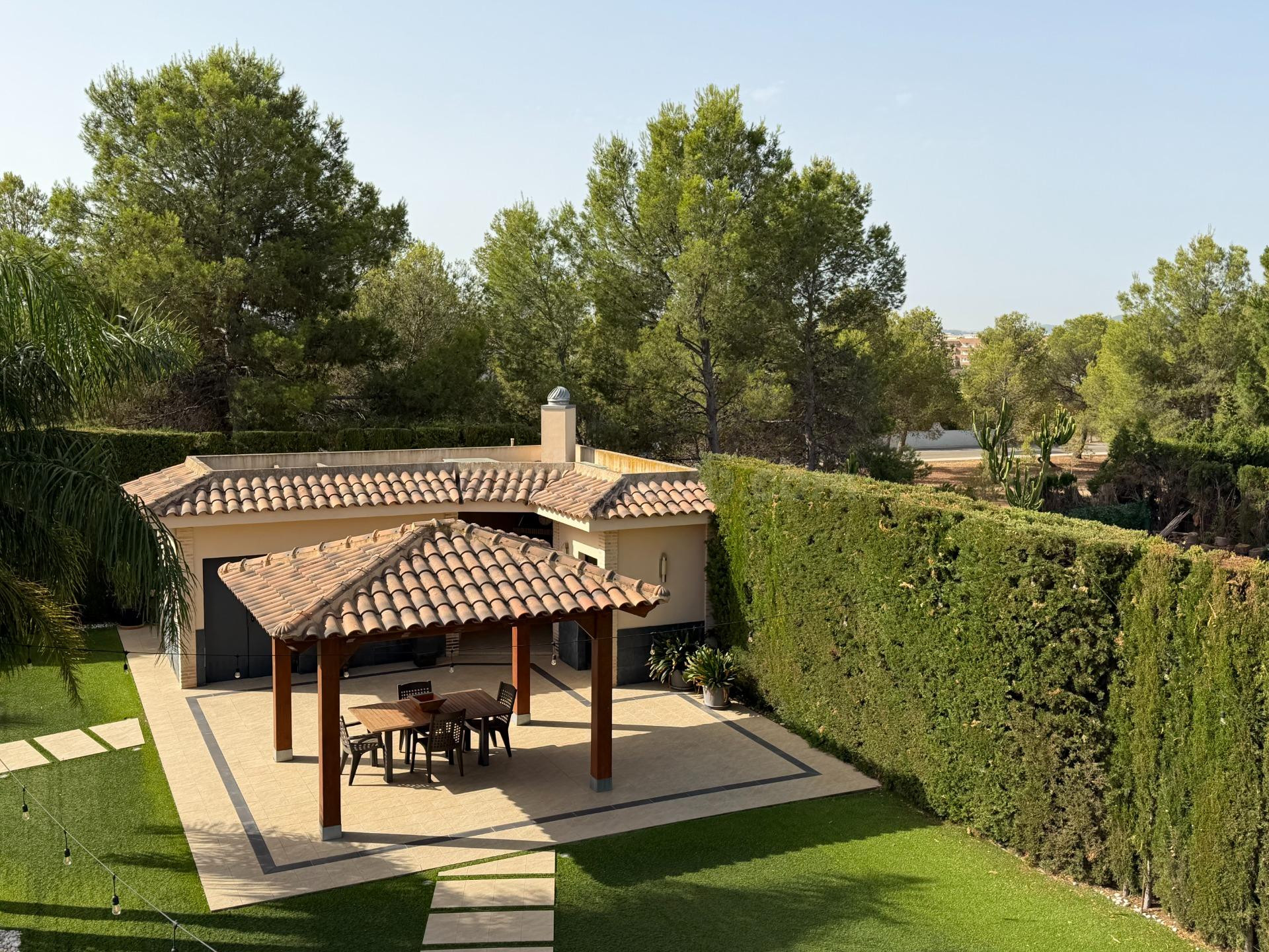 CHALET EN URBANIZACION MONTECOLORADO JUNTO A UN PARQUE Y PEG - foto 3