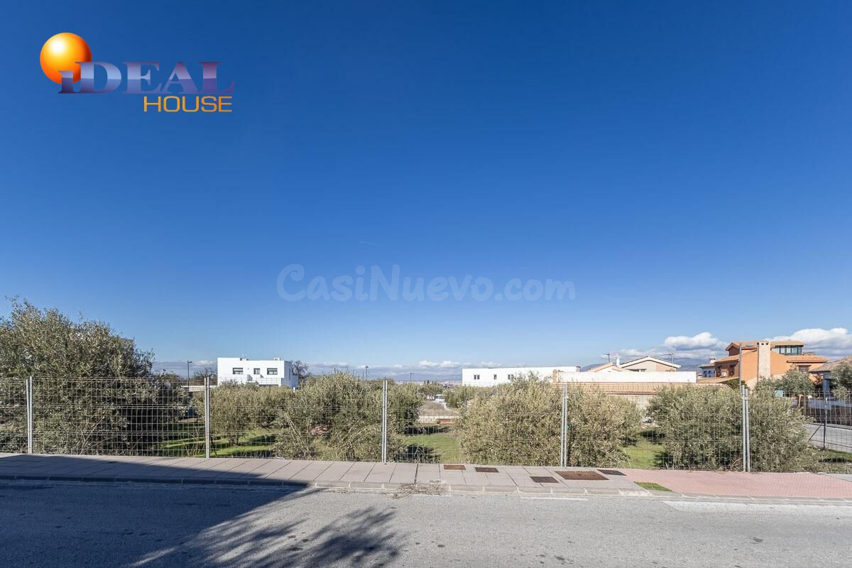 SOLAR CON USO RESIDENCIAL EN VENTA EN LA ZUBIA - foto 5