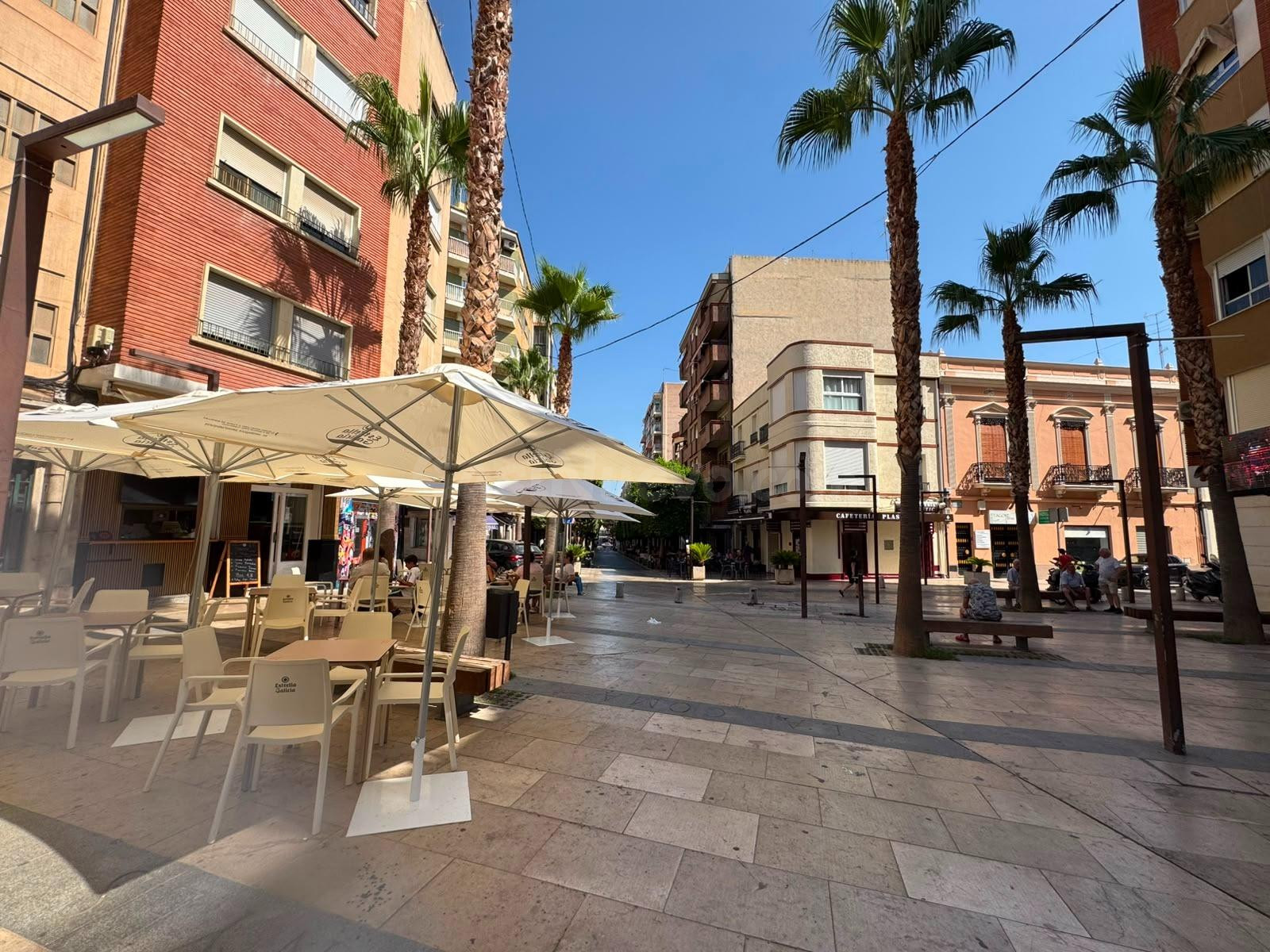 TRASPASO DE BAR EN PLENO CENTRO DE LLIRIA - foto 4