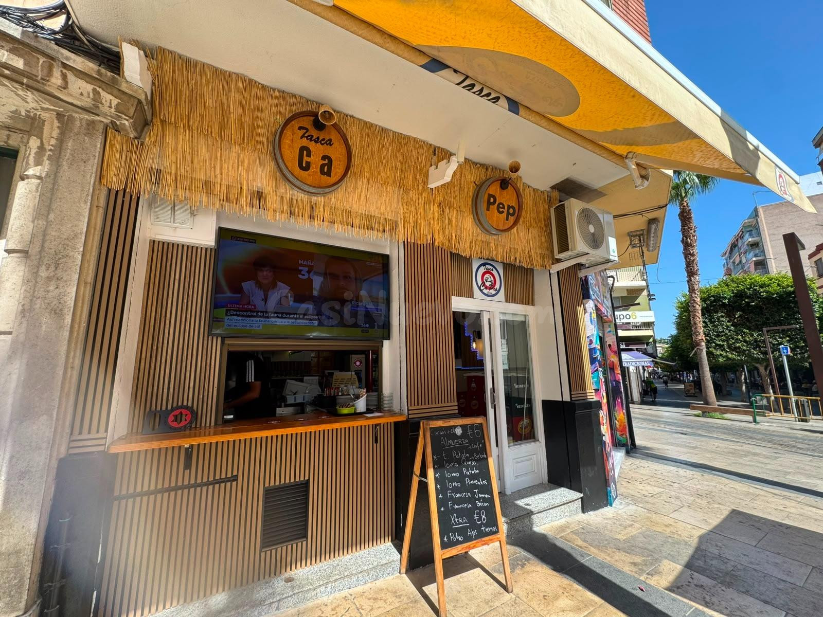 TRASPASO DE BAR EN PLENO CENTRO DE LLIRIA - foto 5