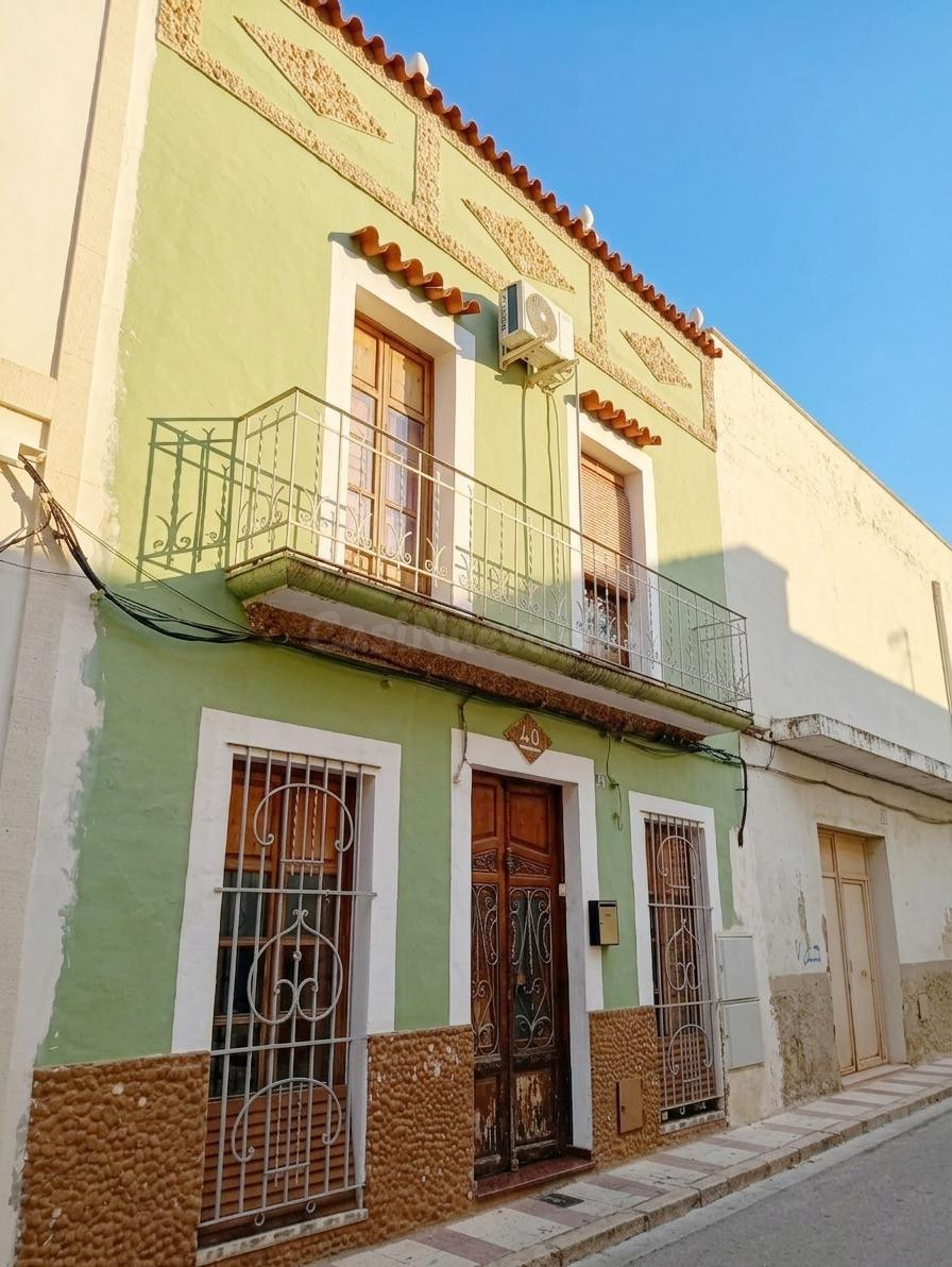 Casa de pueblo reformada en Gata de Gorgos - foto 3