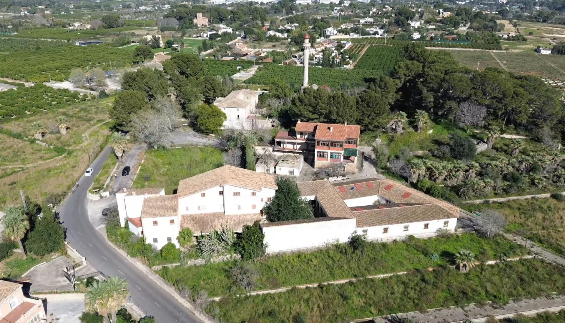 Finca histórica en venta con potencial excepcional en Dénia