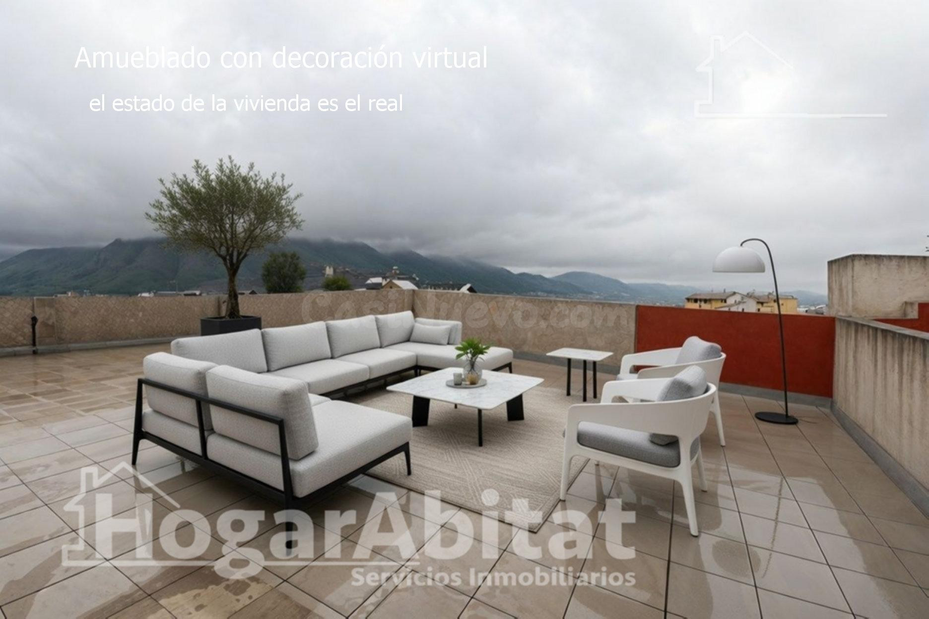 ESPACIOSA CASA CON TERRAZA Y GARAJE PARA CREAR EL HOGAR DE T