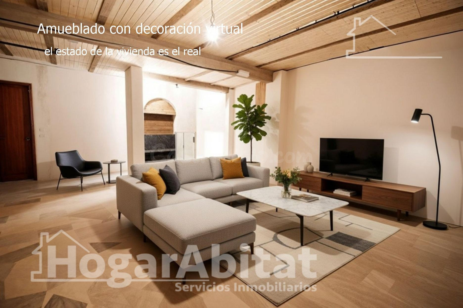 ESPACIOSA CASA CON TERRAZA Y GARAJE PARA CREAR EL HOGAR DE T - foto 4