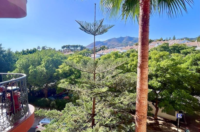 Exclusivo piso junto al Golf Torrequebrada con vistas al mon