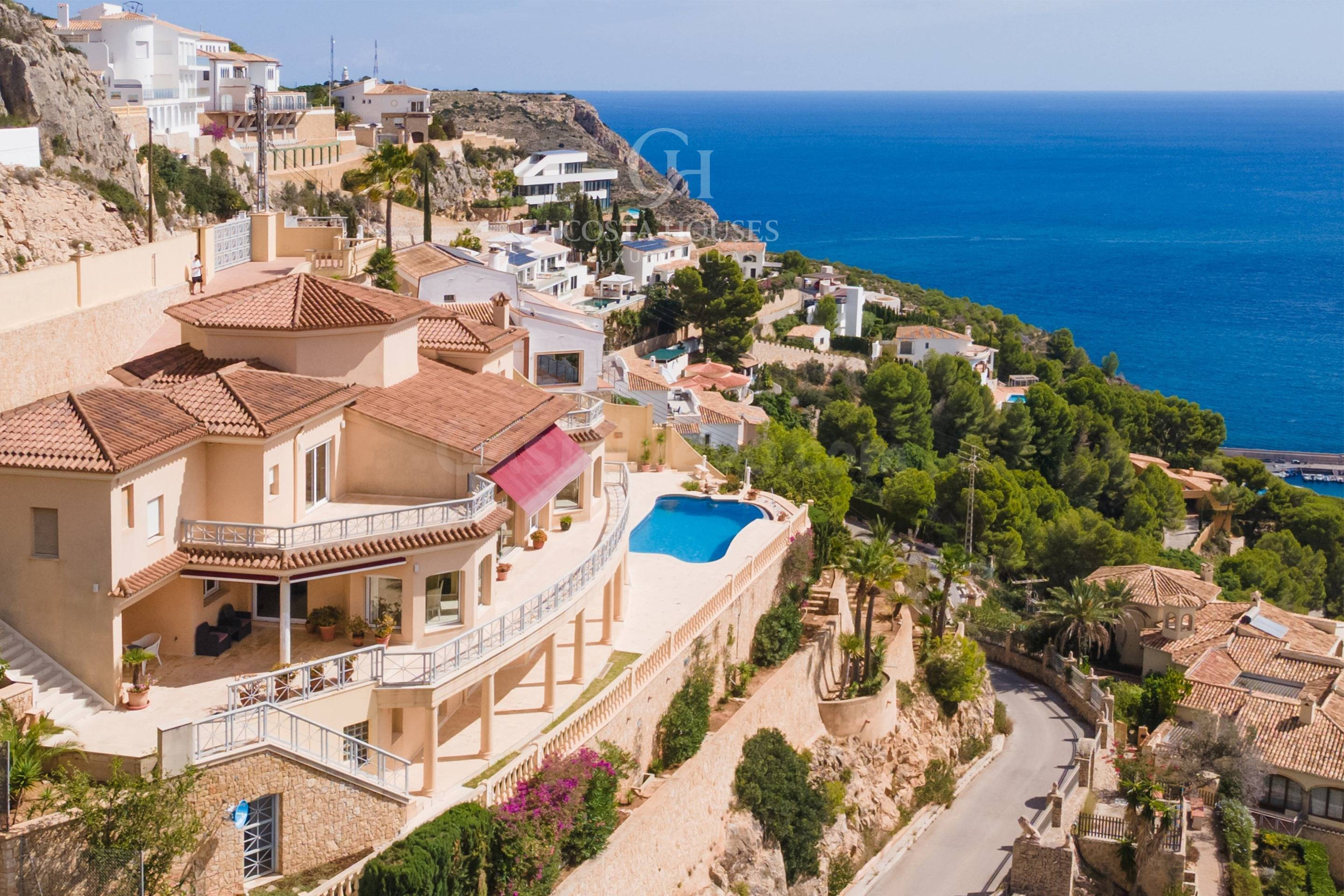 VILLA AUREA · VISTAS AL MAR PANORÁMICAS Y DOMINANTES SOBRE L - foto 2