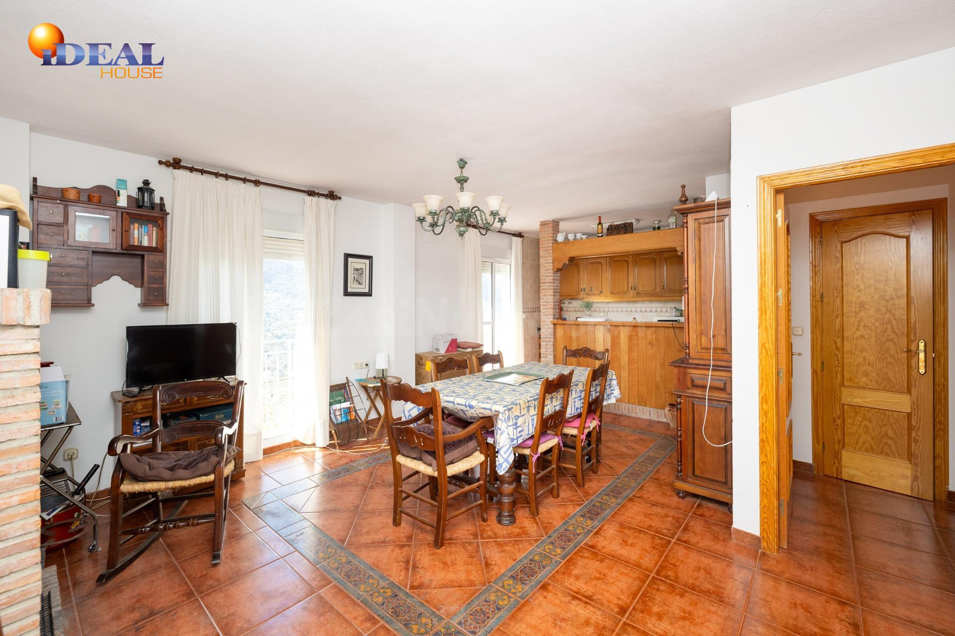 FINCA URBANA ÚNICA CON DOS VIVIENDAS EN GÜÉJAR SIERRA - foto 4
