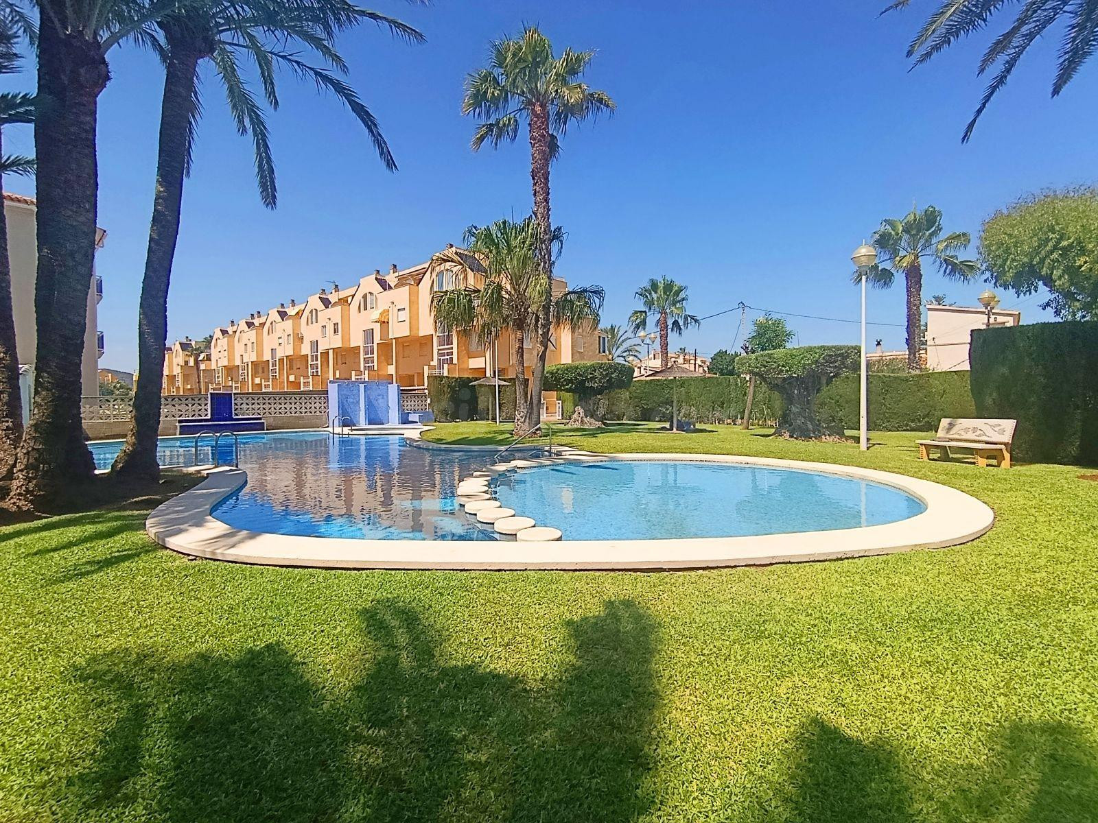 Fantástico ático dúplex en las marinas (Dénia) - foto 3