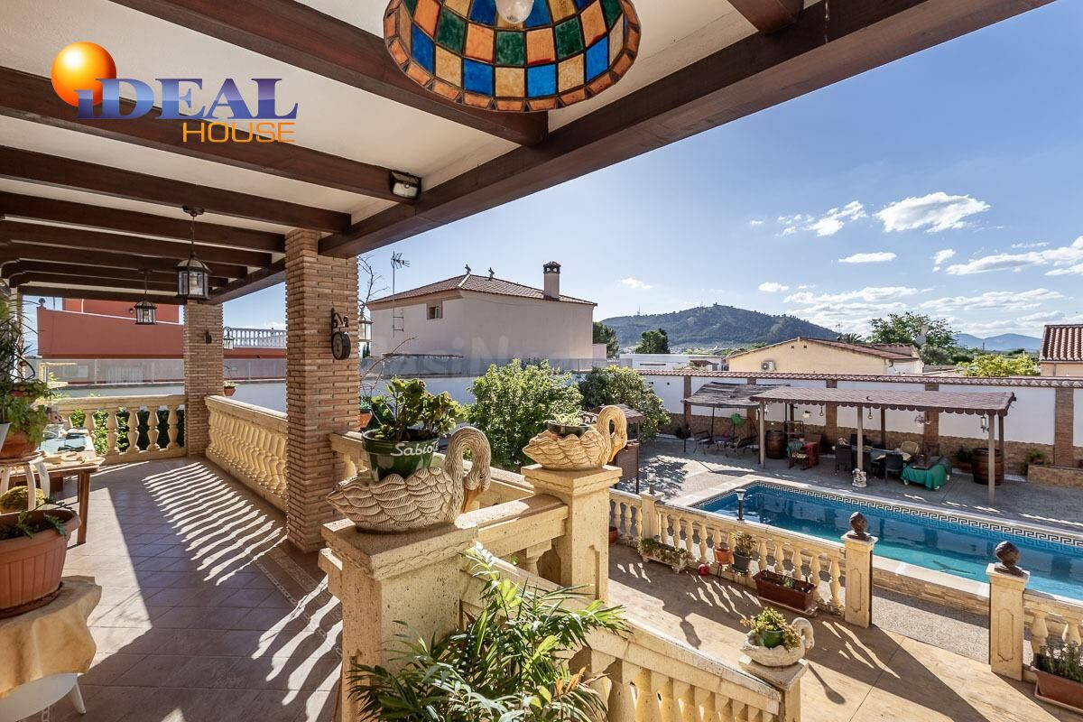 Chalet en Albolote. - foto 4
