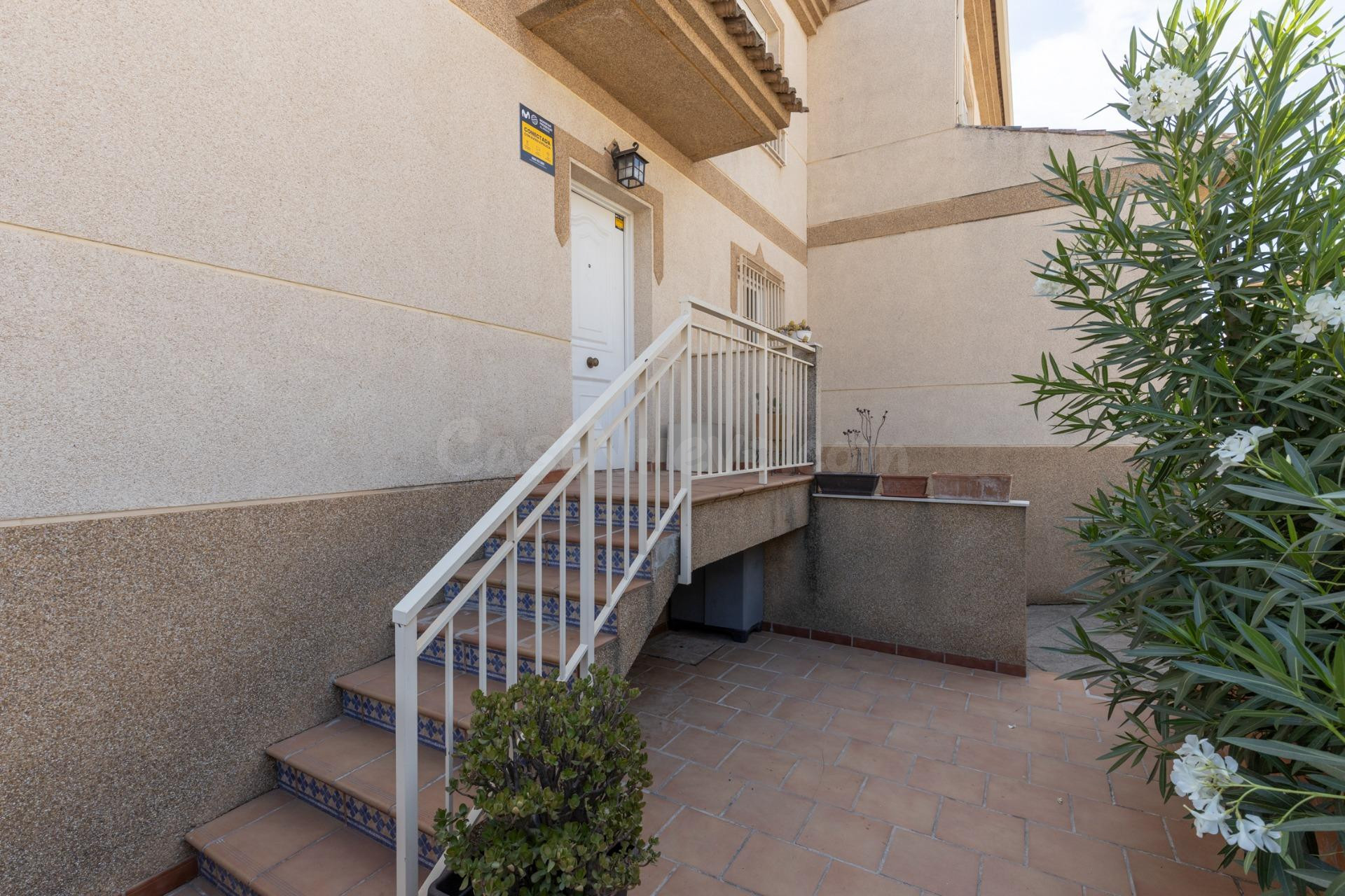 La casa que lo tiene todo en Santa Fe: amplitud, confort y u - foto 2
