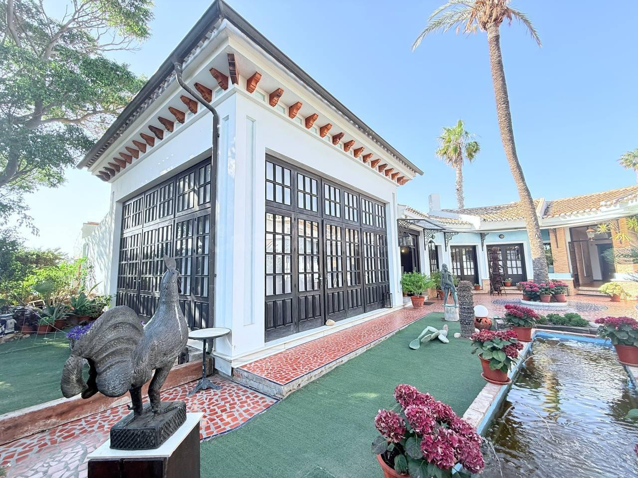 Casa - Galeria con jardin en Campoamor