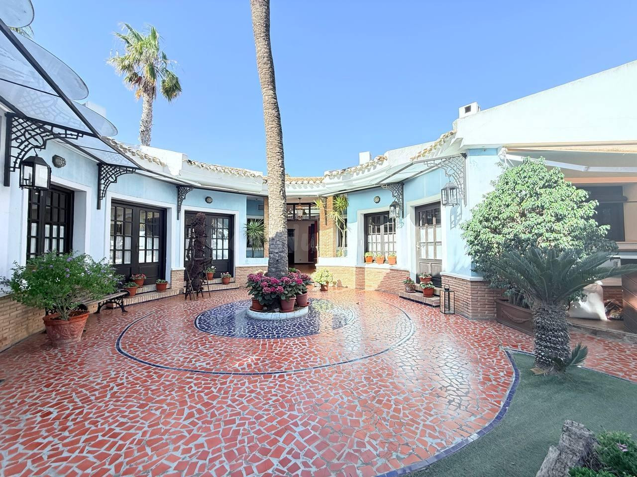 Casa - Galeria con jardin en Campoamor - foto 4