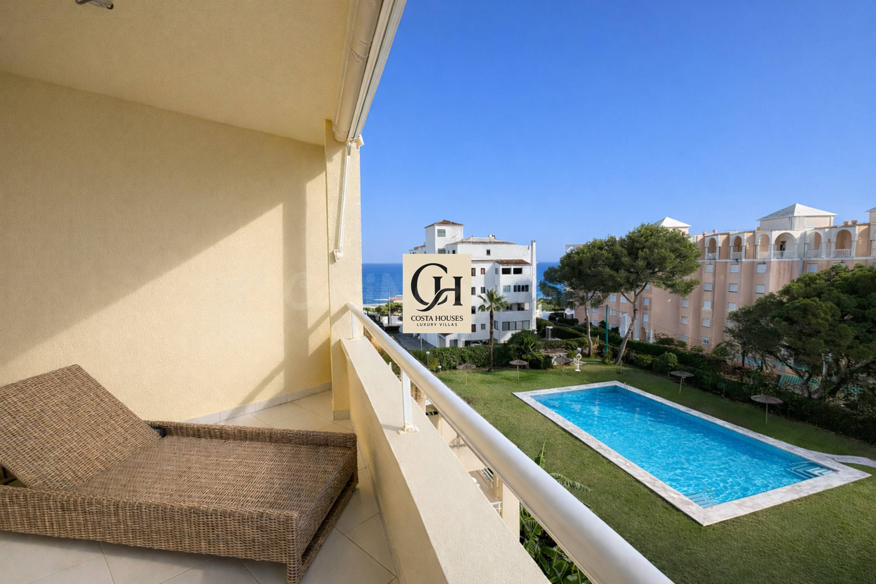 APARTAMENTO DÚPLEX CON VISTAS AL MAR EN MONTAÑAR II, JÁVEA