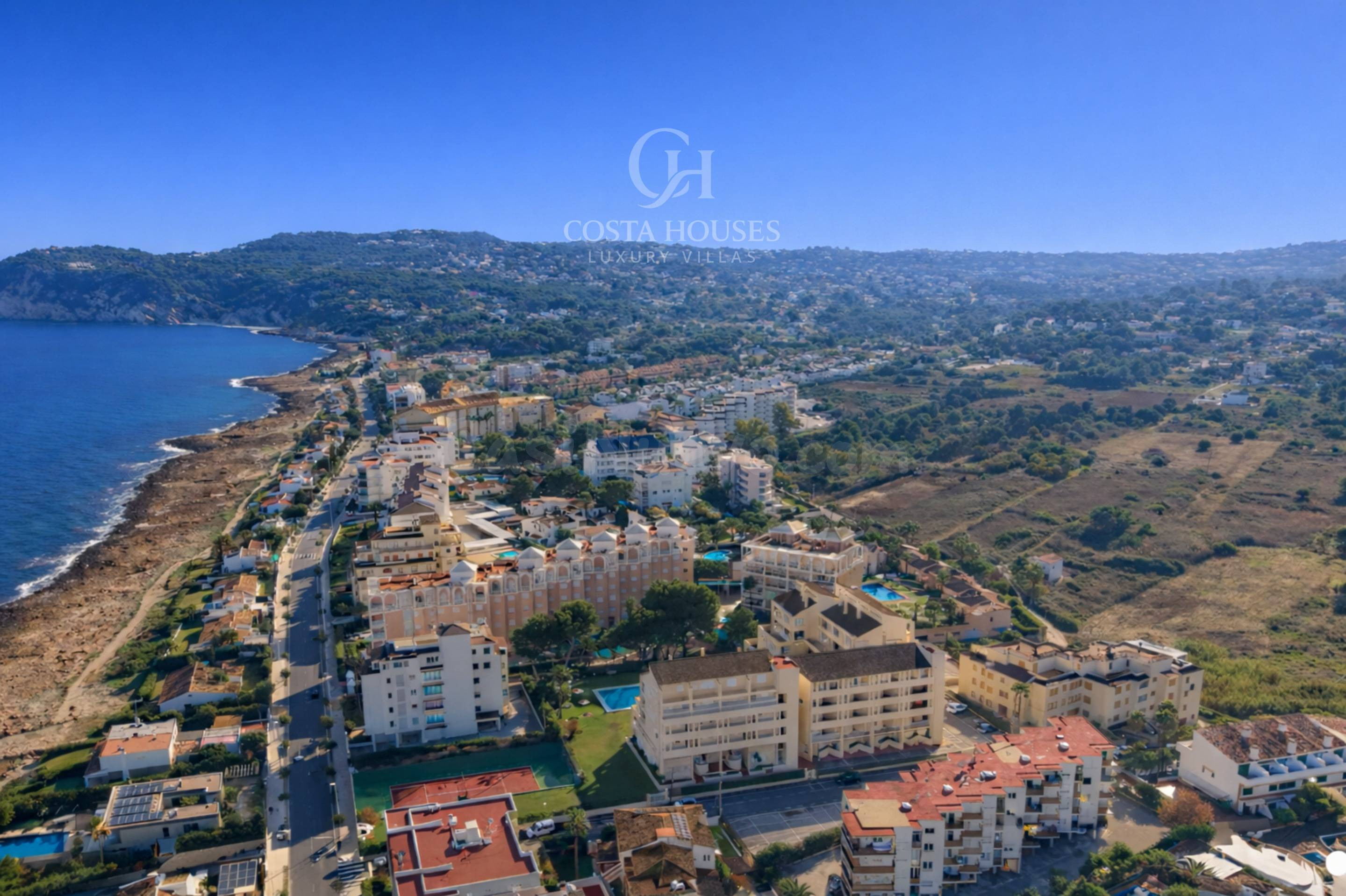 APARTAMENTO DÚPLEX CON VISTAS AL MAR EN MONTAÑAR II, JÁVEA - foto 2