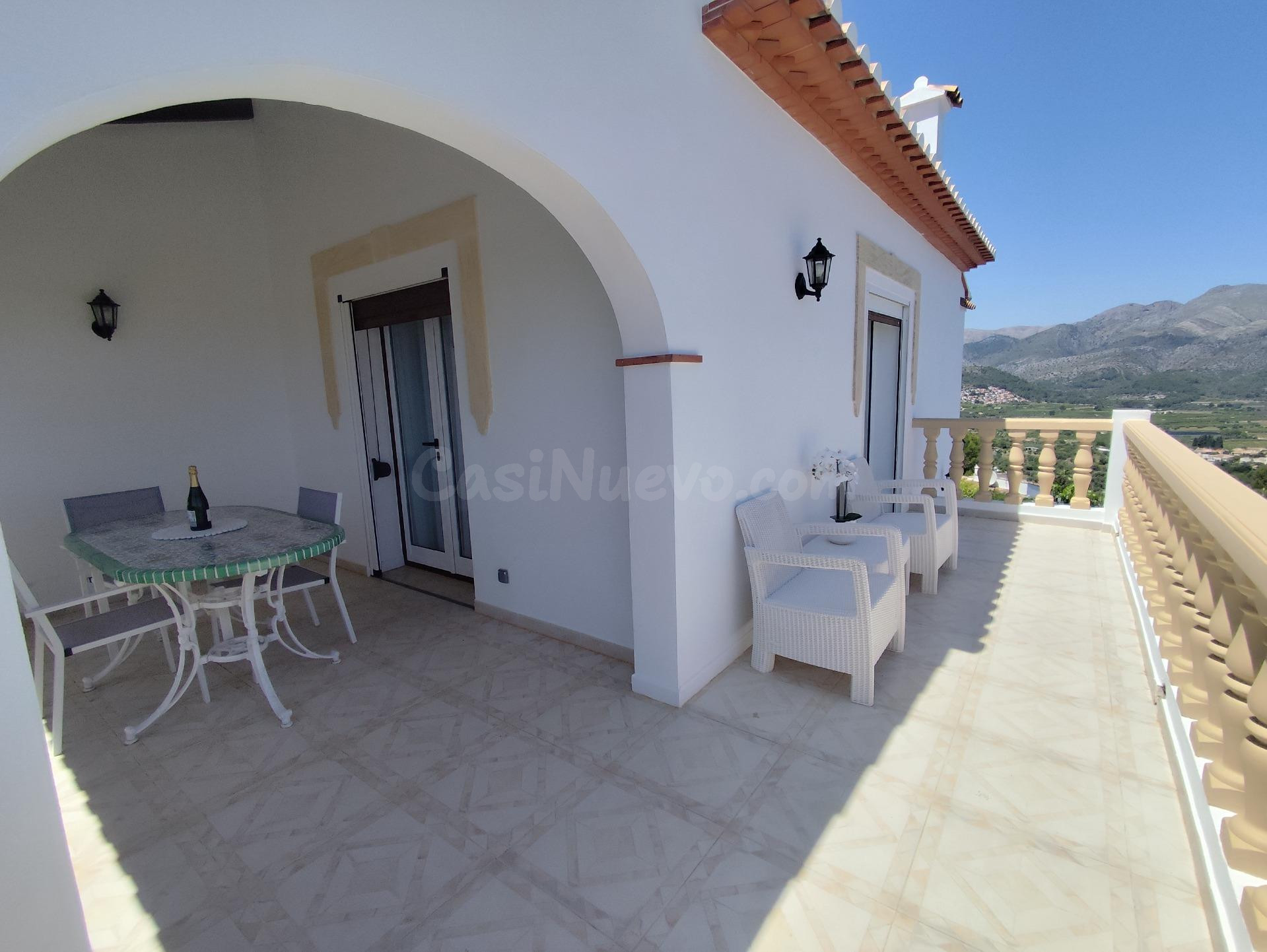 Chalet con apartamento independiente y espectaculares vistas - foto 3