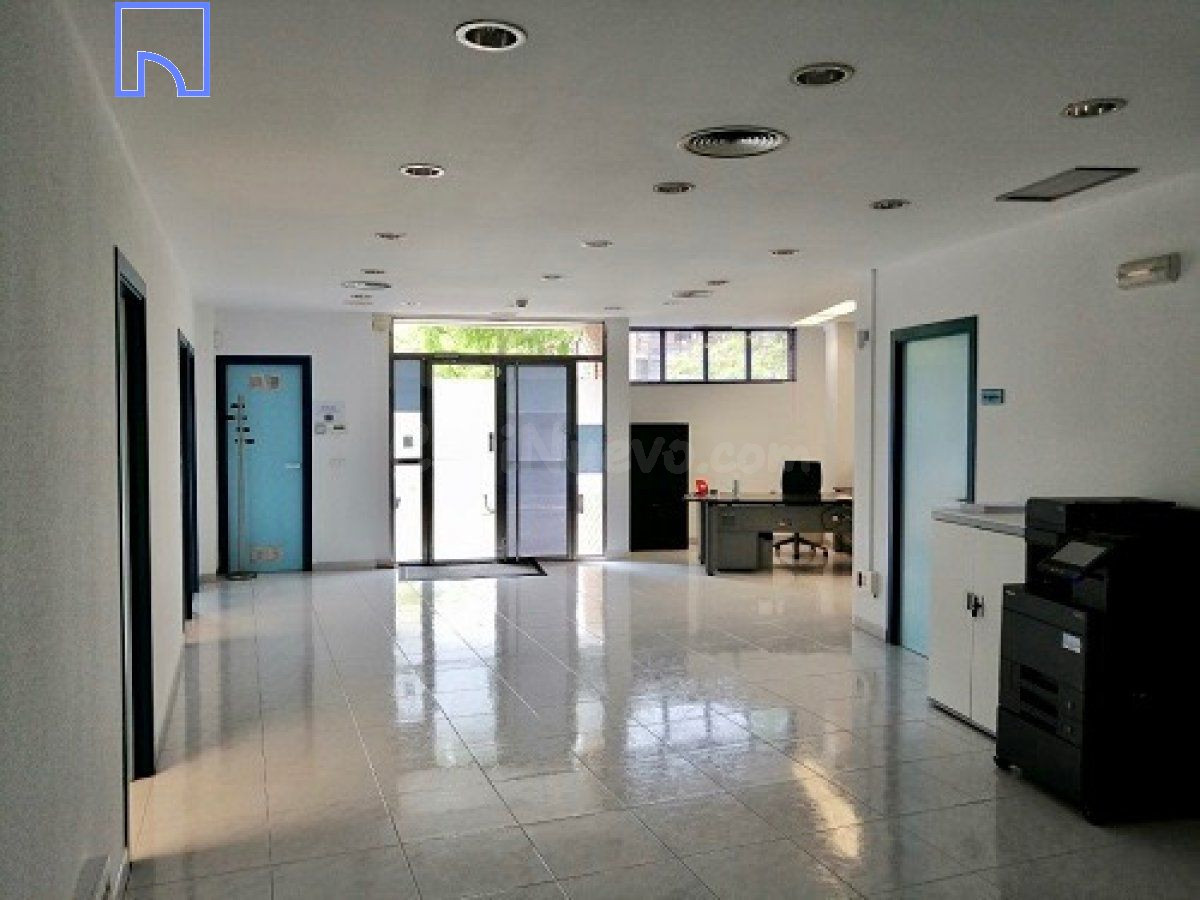 Local comercial 320m² en venta - Milagrosa - foto 4