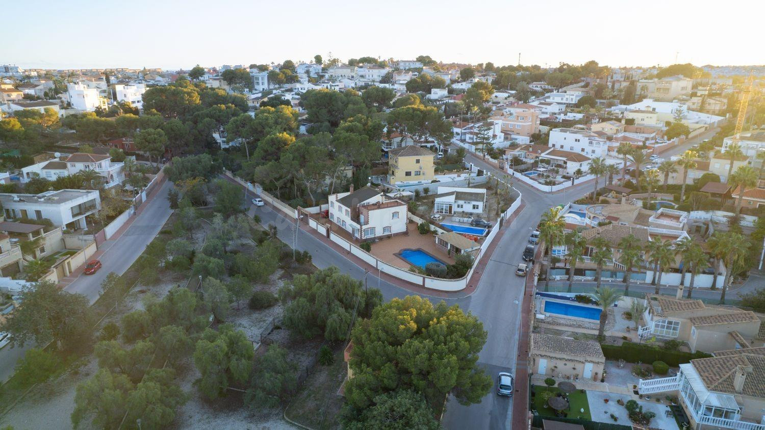 Chalet 7 habitaciones 312m² en venta - Los Balcones - Los Al
