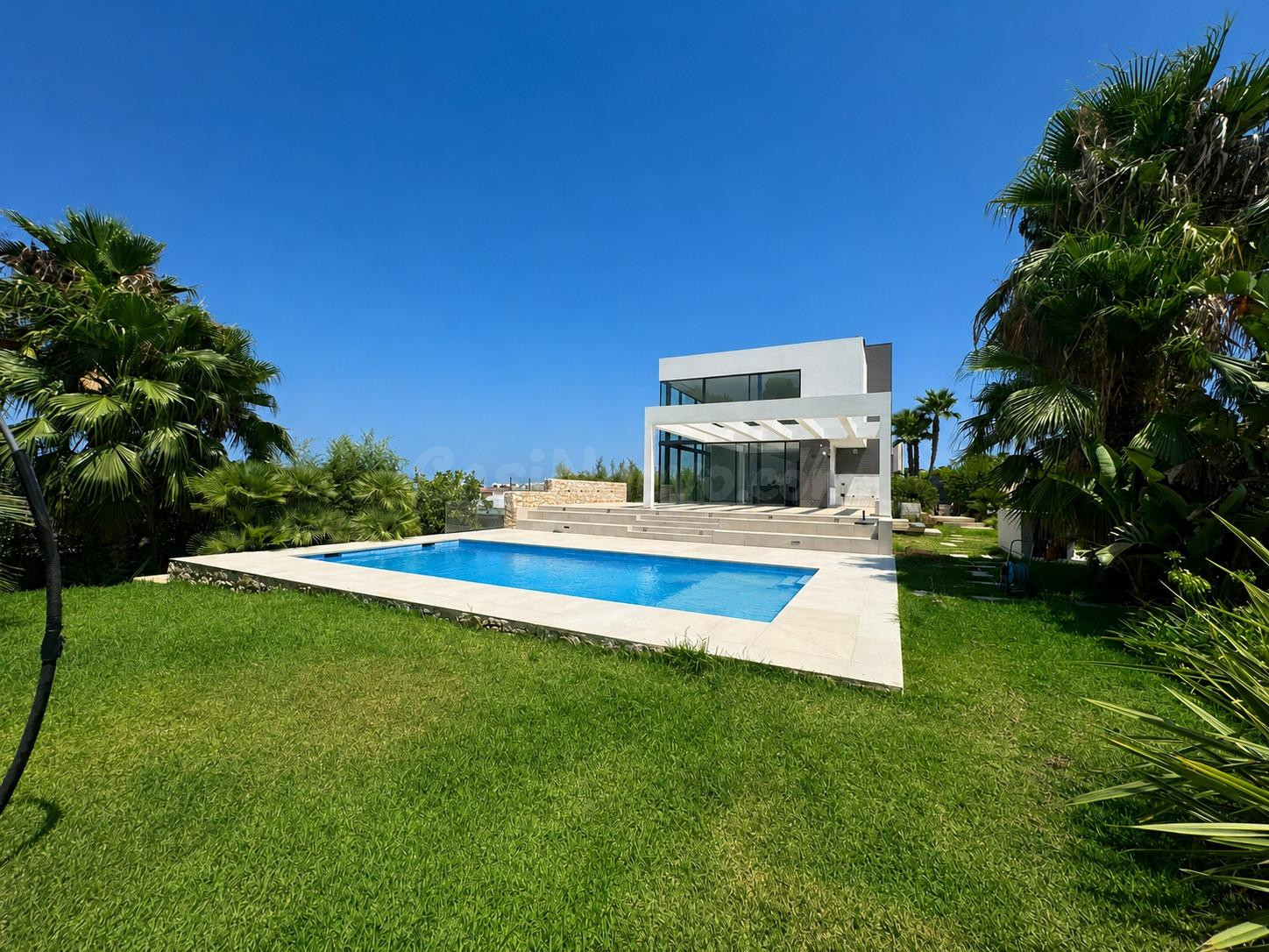 Exclusiva villa de lujo en alquiler anual en Jávea