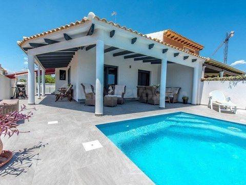 Pareado 3 habitaciones 190m² en venta - Punta Prima