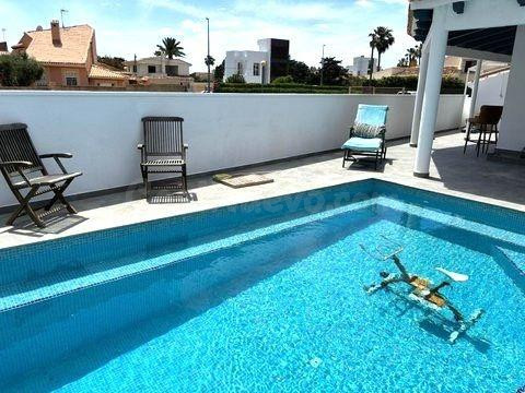 Pareado 3 habitaciones 190m² en venta - Punta Prima - foto 3