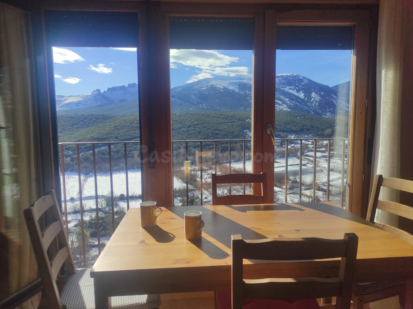 Ático en Añón de Moncayo / Amplia terraza - foto 5