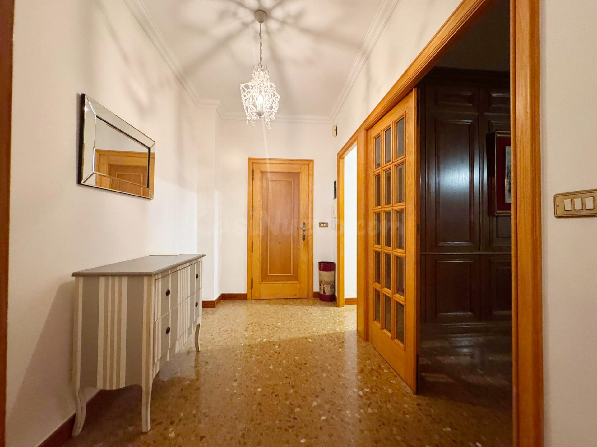 Amplio piso en venta en pleno corazón de Dénia - foto 5