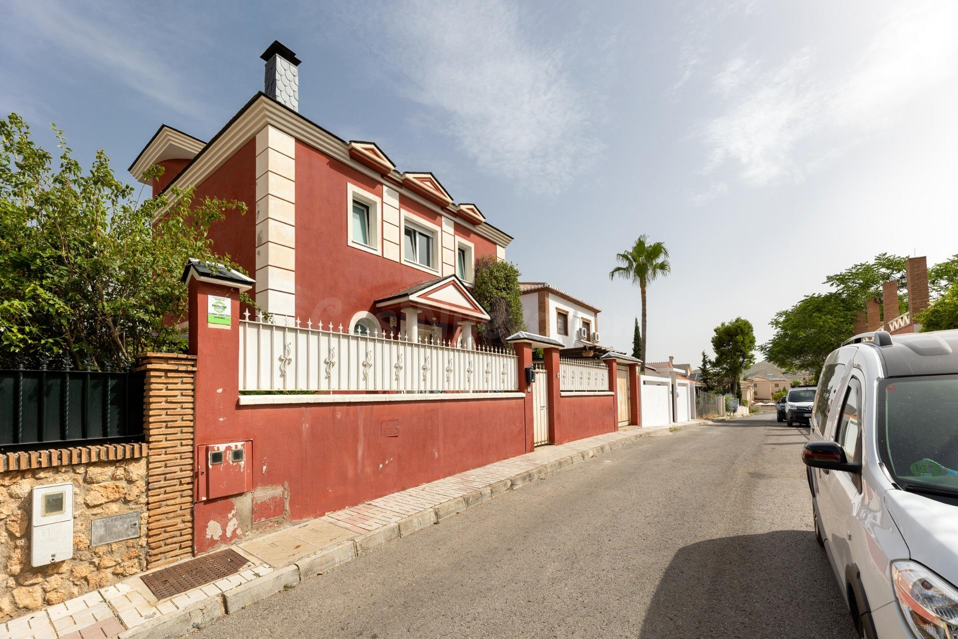 CHALET EN EL BARRIO DE MONACHIL - foto 2