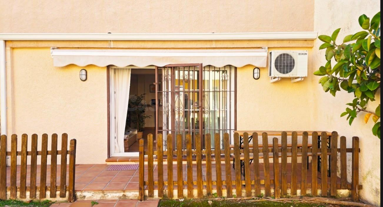 Alquiler de temporada de apartamento en Las Marinas - foto 4