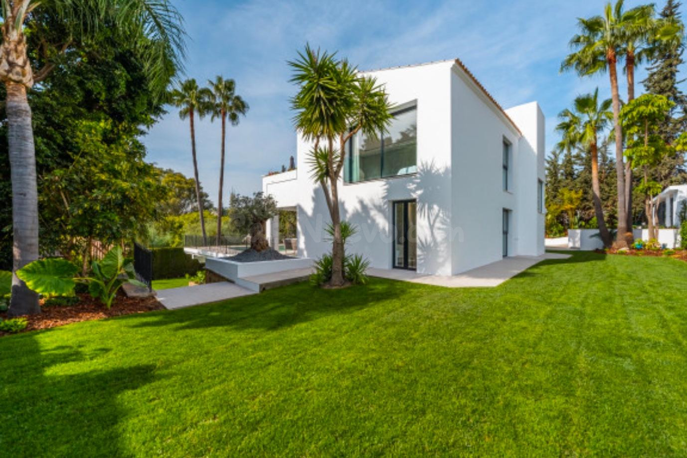 Villa de 5 dormitorios y 6 baños en exclusiva zona de El Par - foto 5