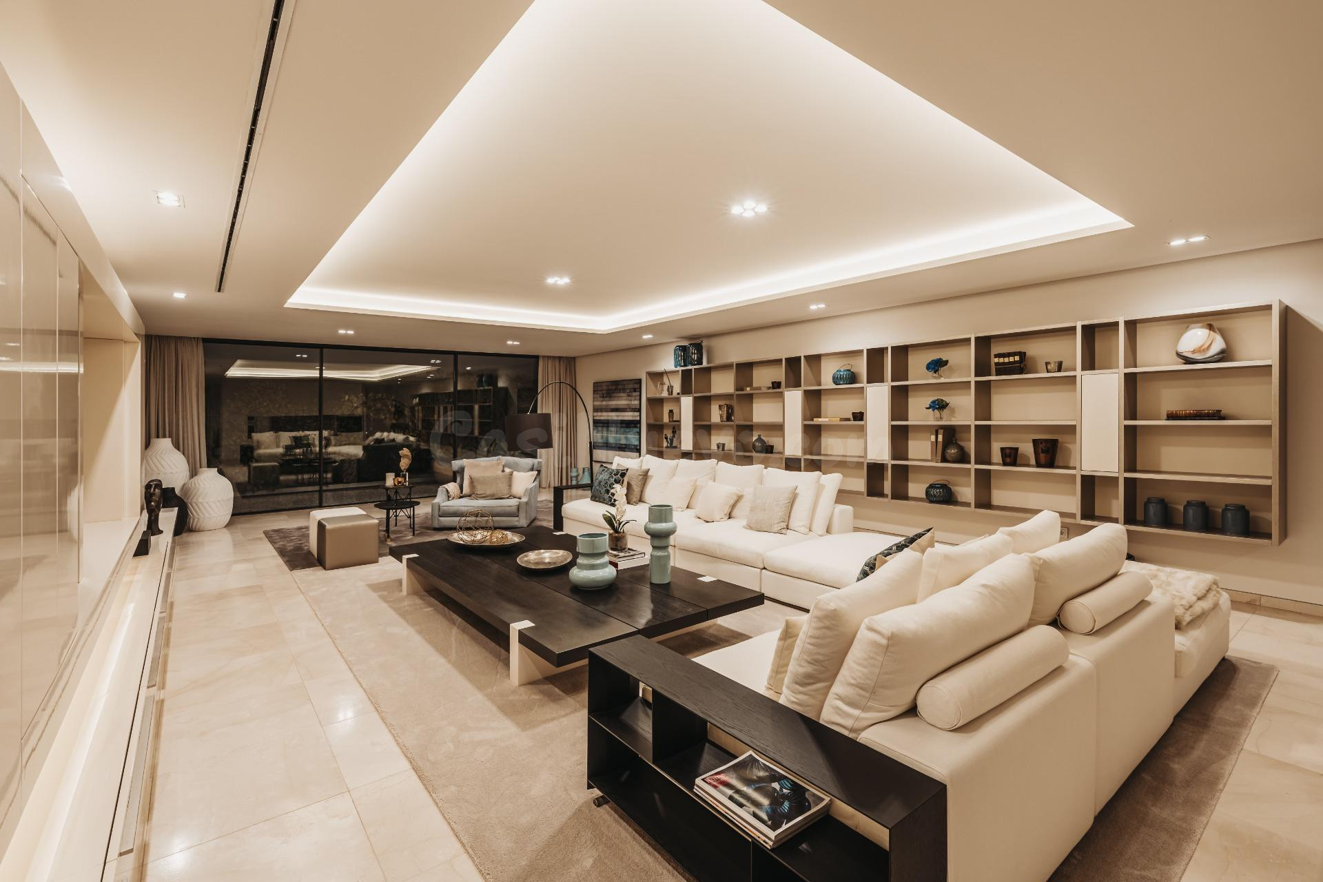 Moderna villa de lujo de 6 dormitorios y 6 baños en La Cerqu - foto 5
