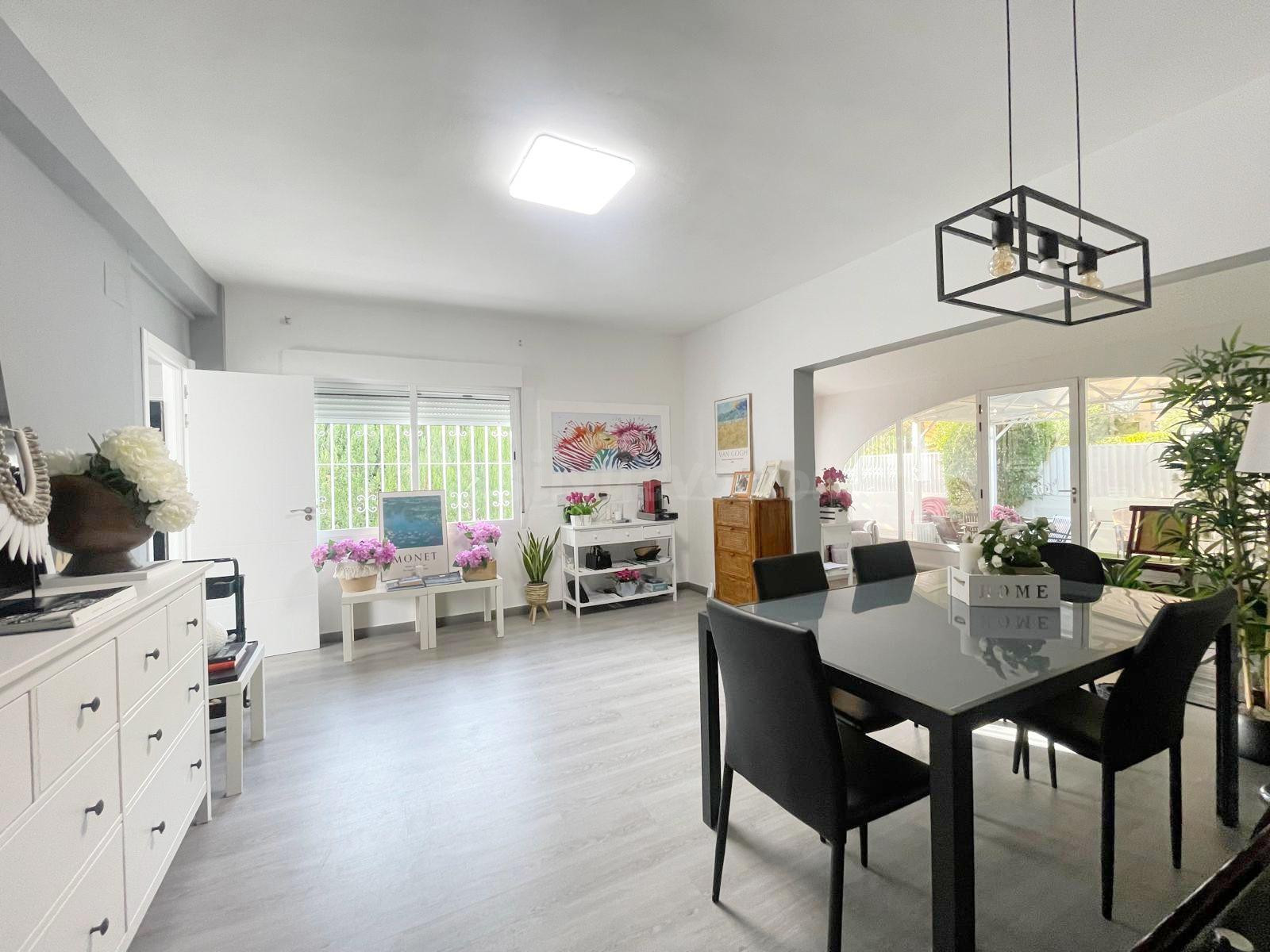Chalet en alquiler anual a 150 metros de la playa en las Mar