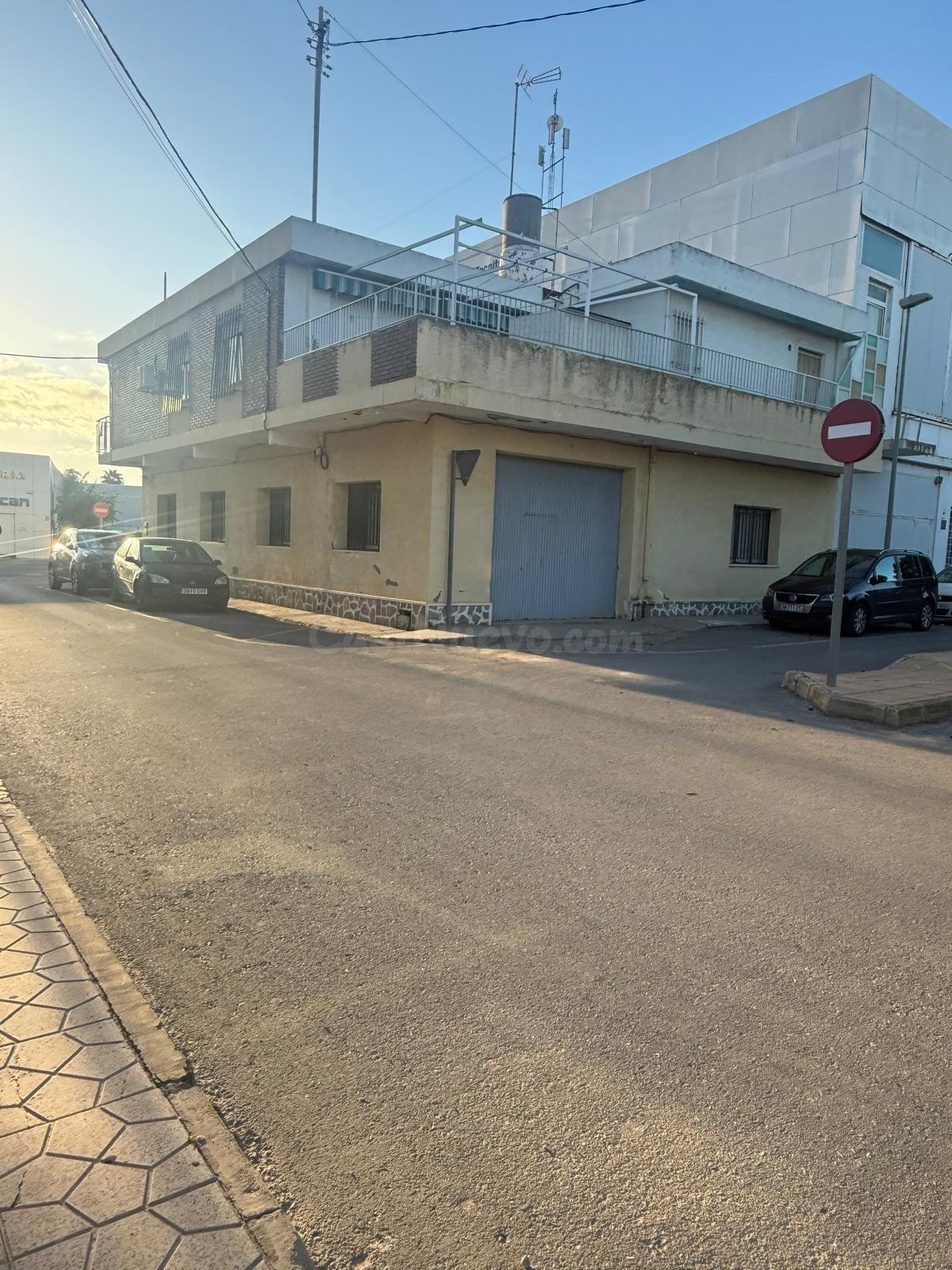 Terreno edificable para construir bloque de pisos en San Ped - foto 2