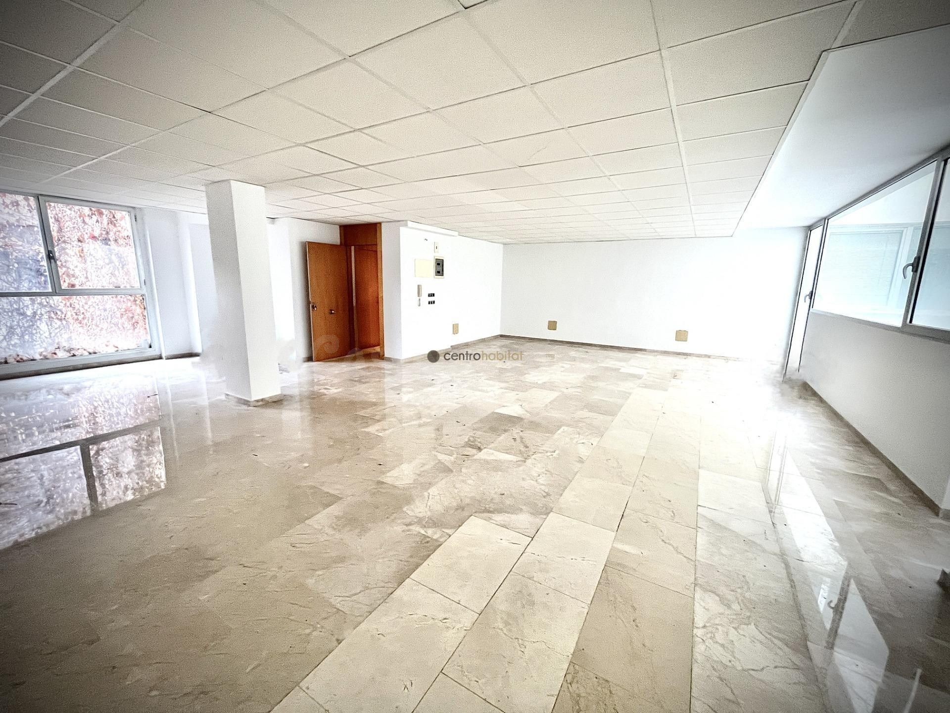 Oficina con garaje zona del ayuntamiento - foto 4