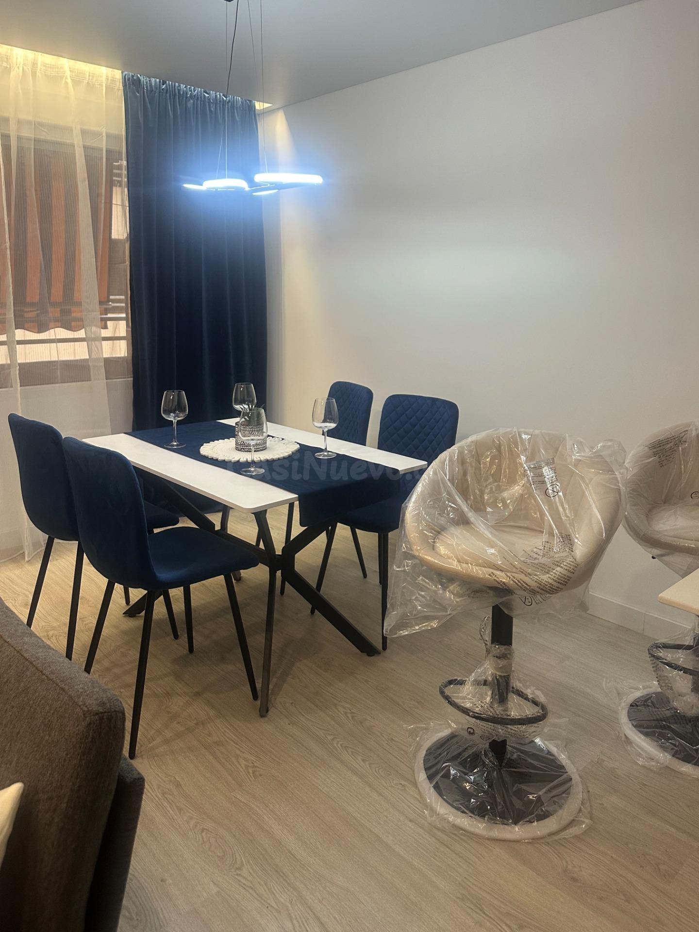 Apartamento totalmente reformado a tan solo 50 metros de la  - foto 5