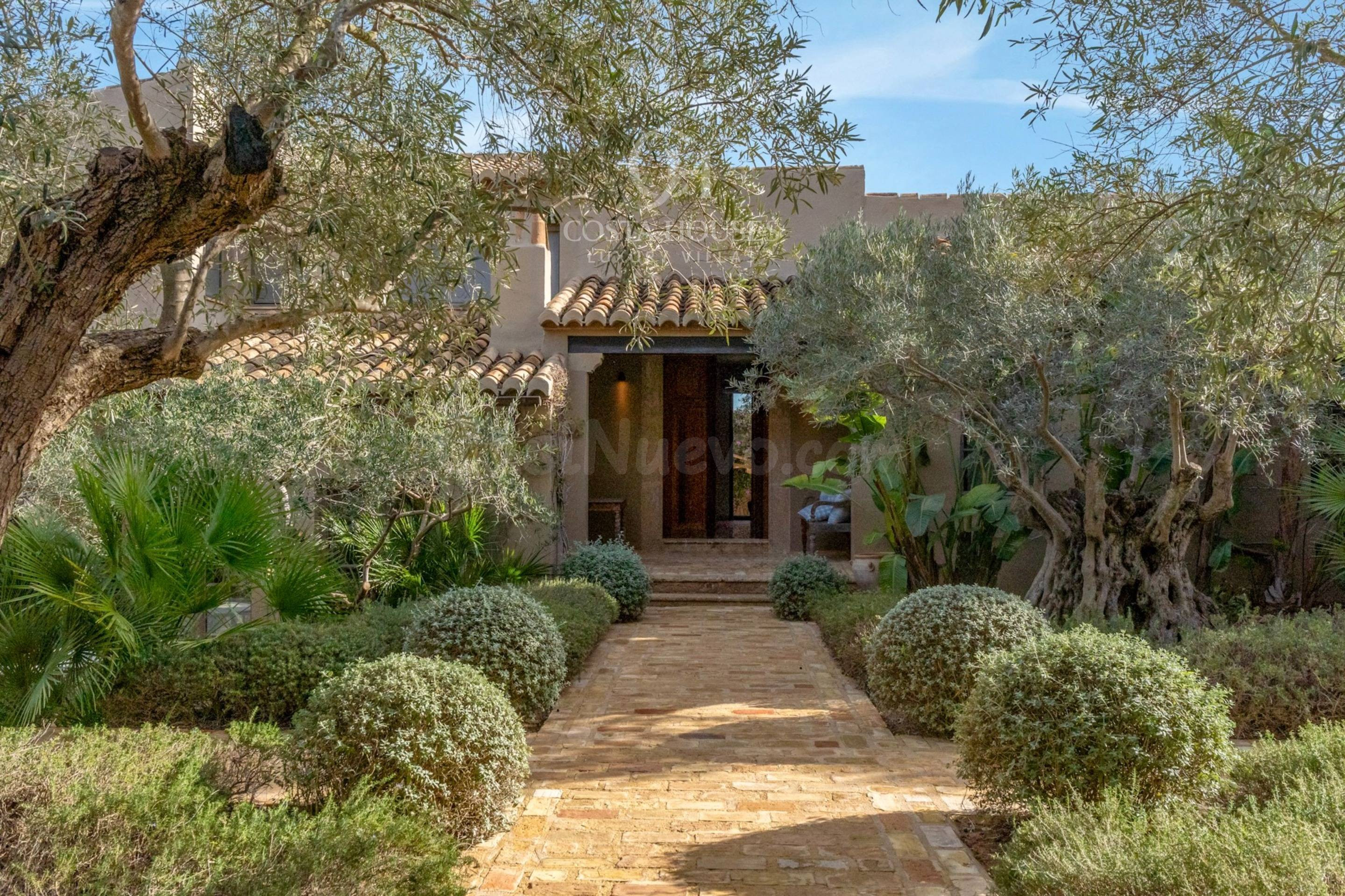 VILLA OLIVARA · JARDINES MEDITERRANEOS Y VISTAS AL MAR EN JA - foto 3