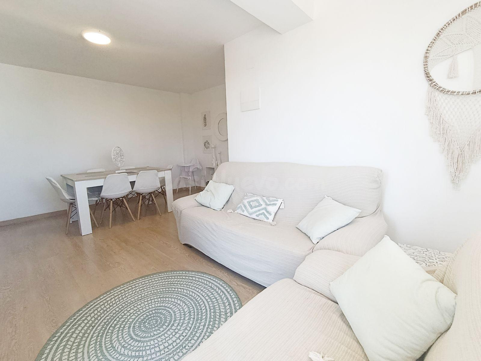 Apartamento en alquiler anual en las marinas con vistas al m - foto 4