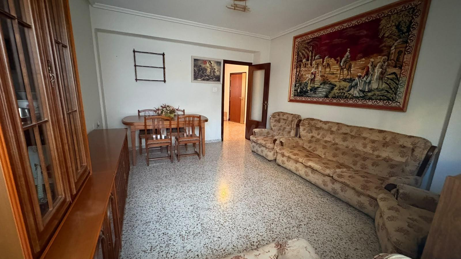Piso en zona Ayuntamiento - foto 2