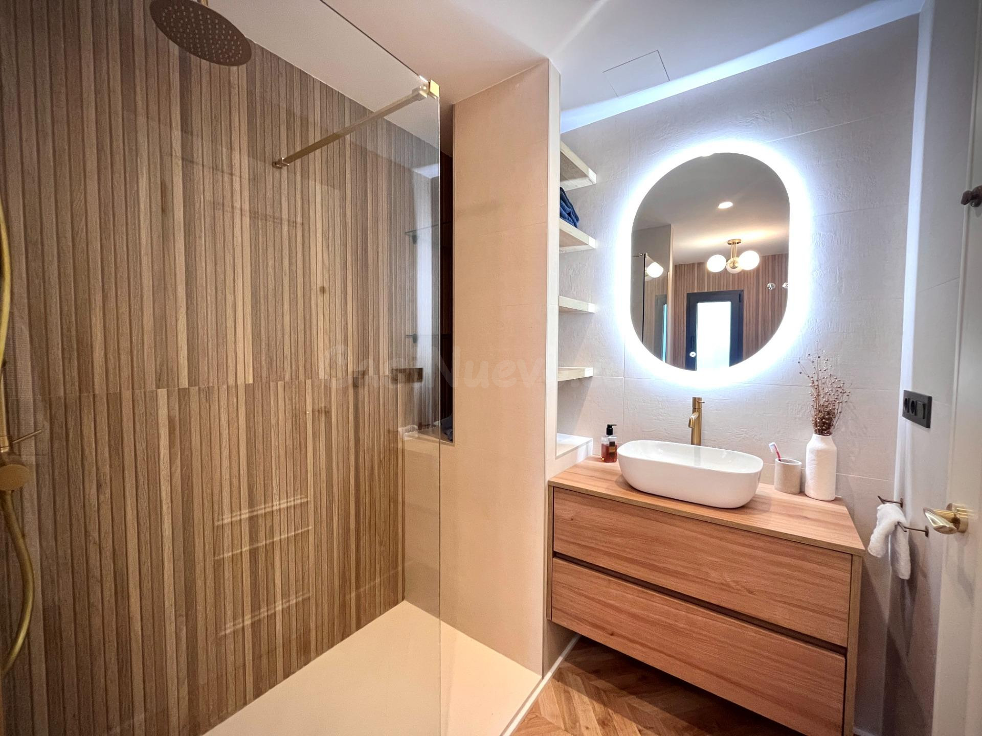 Vivienda totalmente reformada en Plaza Sagasta. - foto 4