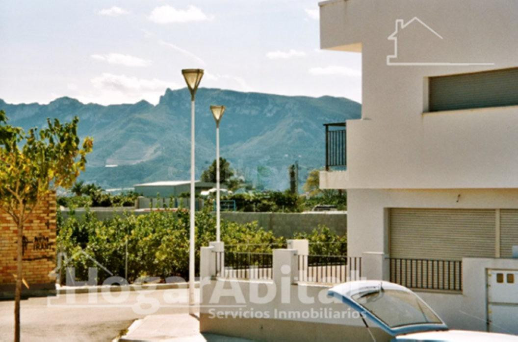 ¡EN PLENO CENTRO! AMPLIO Y LUMINOSO CON TERRAZA - foto 5
