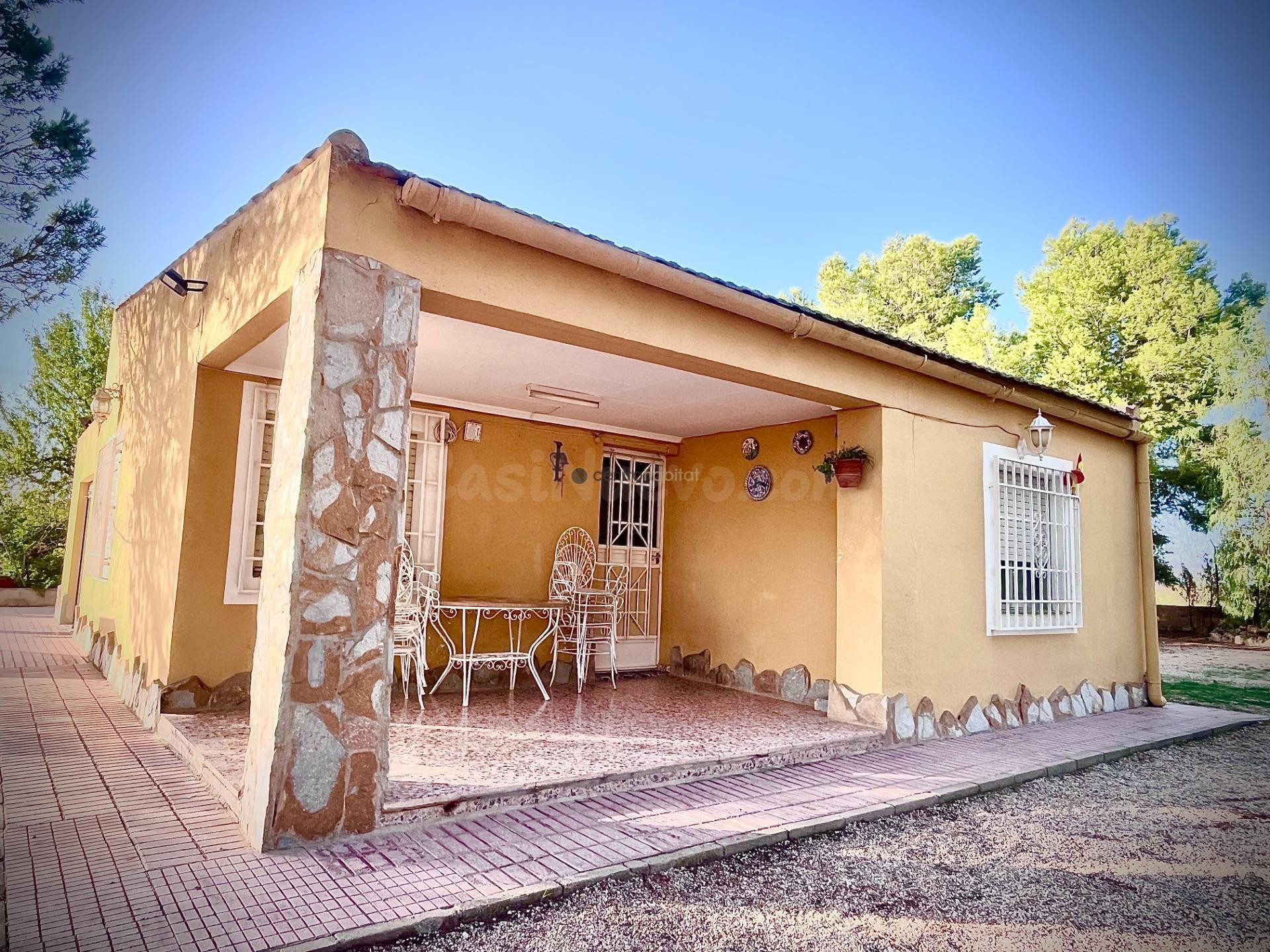 Campo en Biar con Piscina, Pinada y Frutales - foto 3