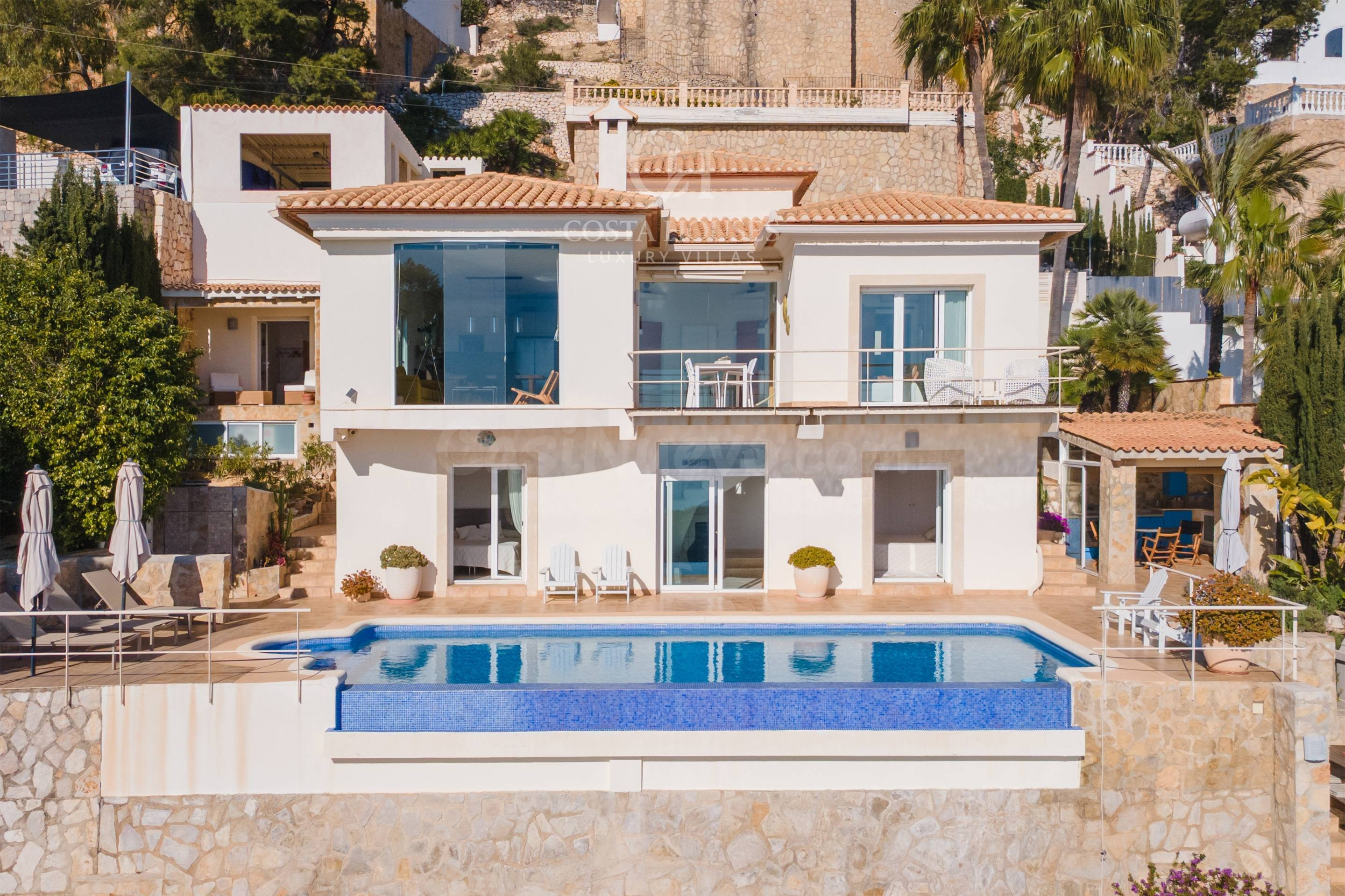 VILLA HORIZONTE INFINITO - PRIMERA LÍNEA SOBRE EL MAR MEDITE - foto 3