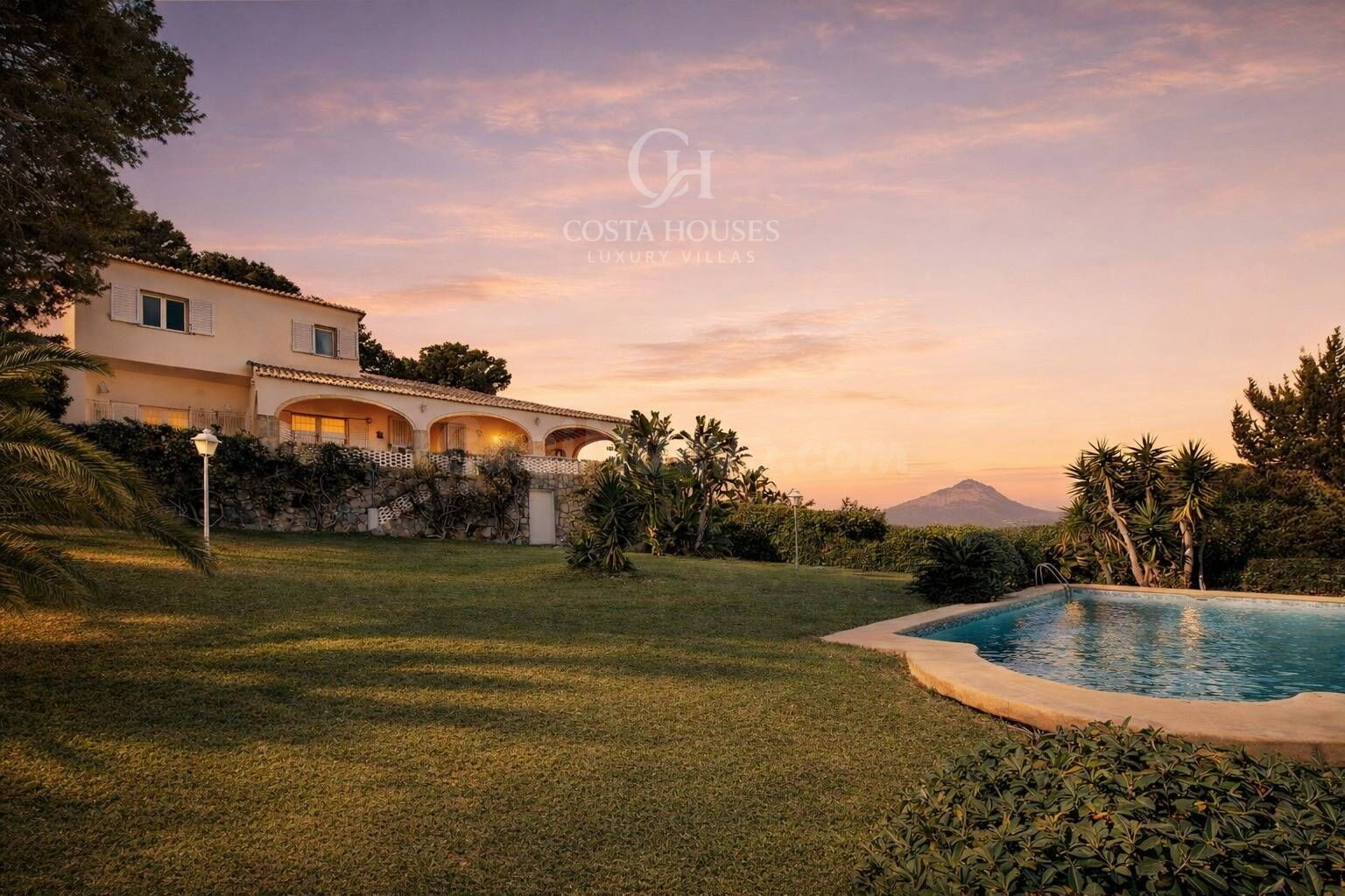 VILLA MIRAMAR TOSALET · VILLA MEDITERRANEA DE 8 DORMITORIOS  - foto 4