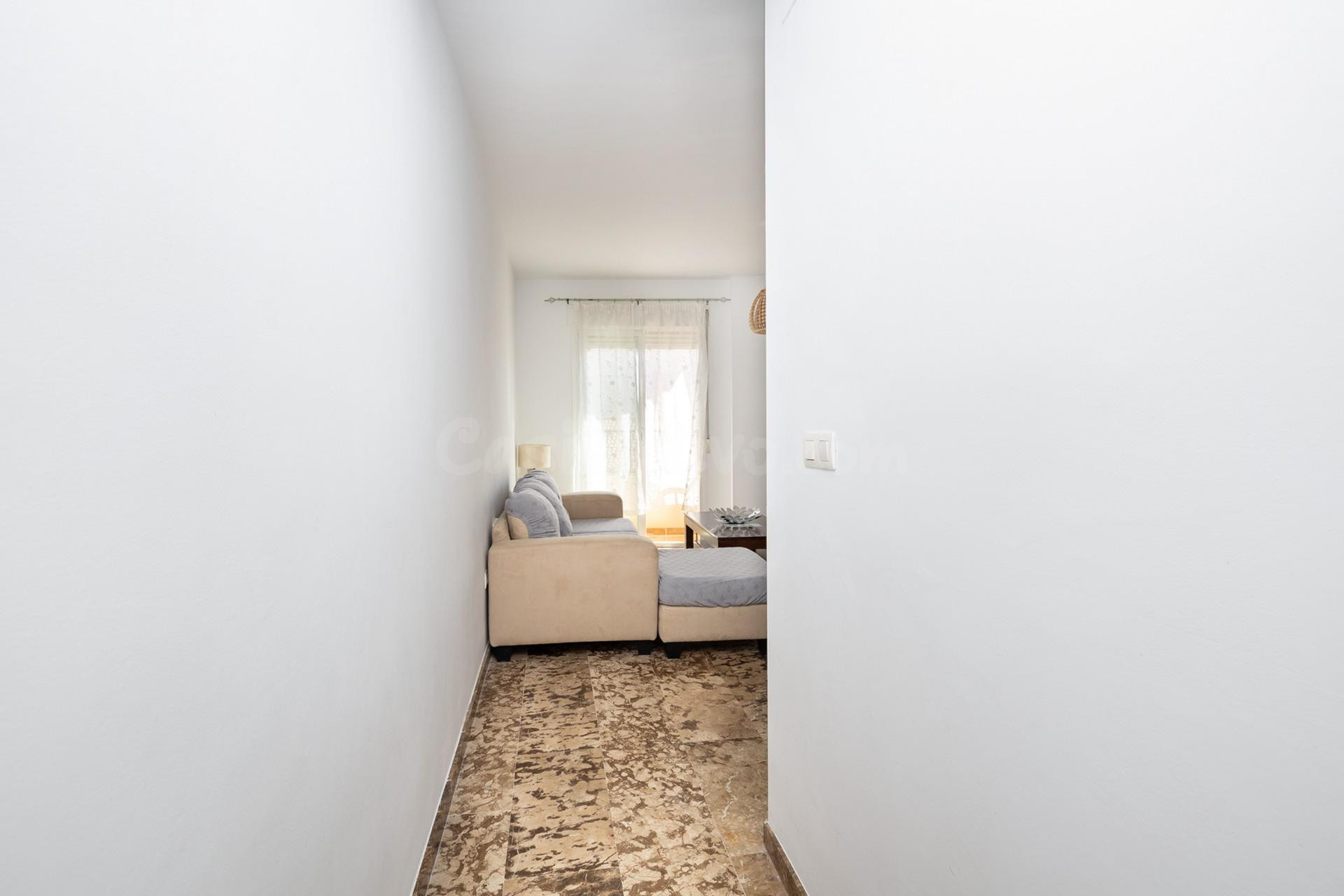 Piso luminoso con garaje, trastero en Láchar - foto 4