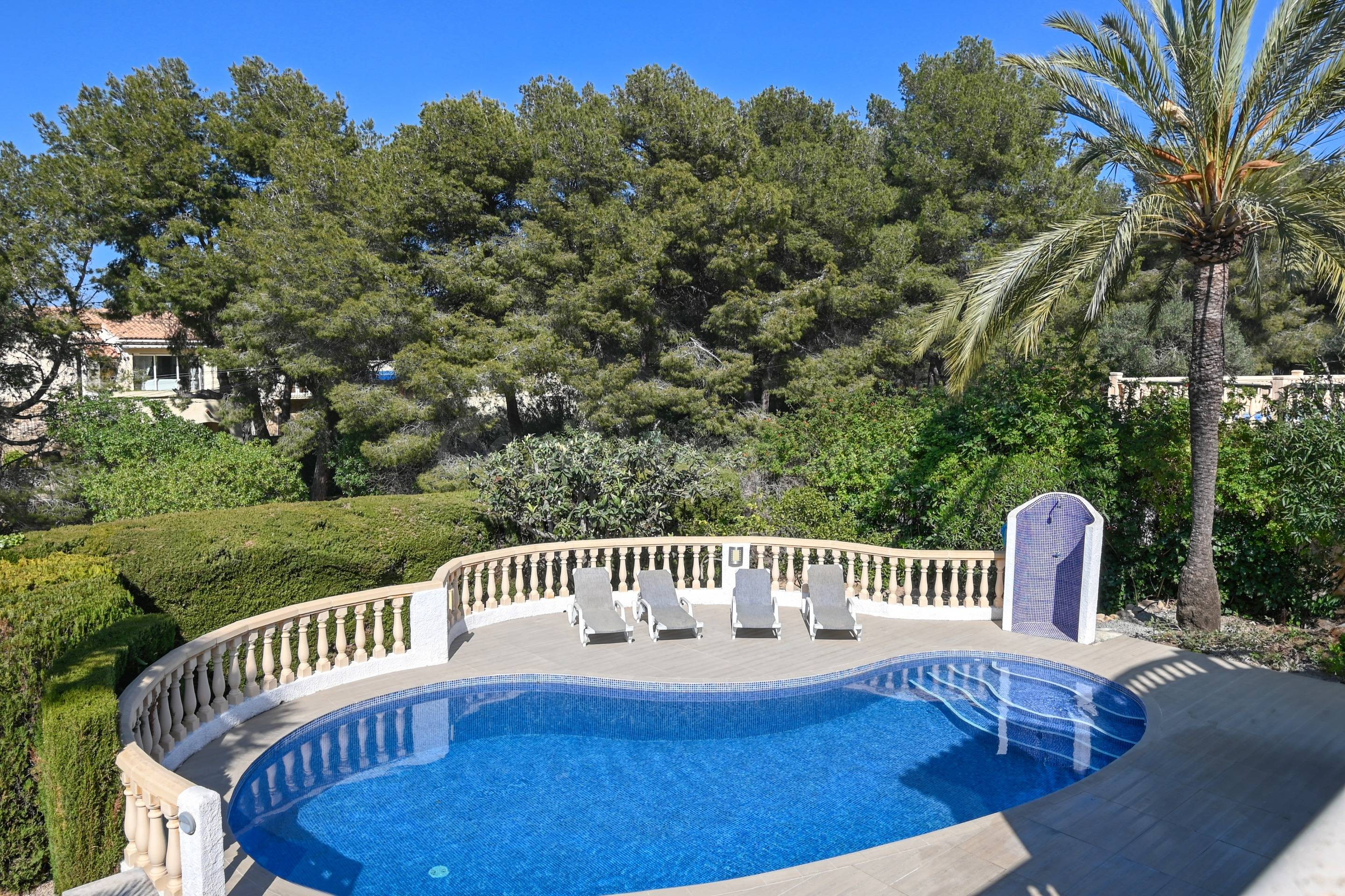 VILLA VERDIA · VILLA MEDITERRANEA DE 4 DORMITORIOS CON PISCI - foto 2