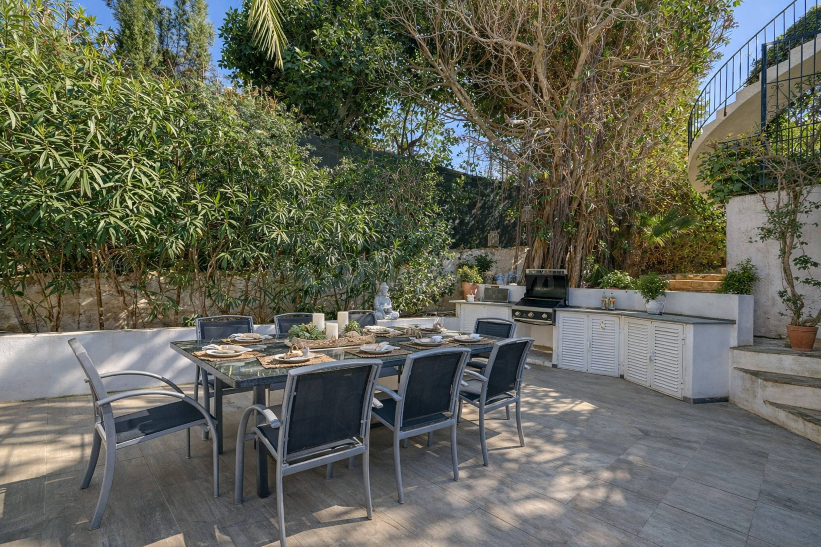 VILLA VERDIA · VILLA MEDITERRANEA DE 4 DORMITORIOS CON PISCI - foto 4