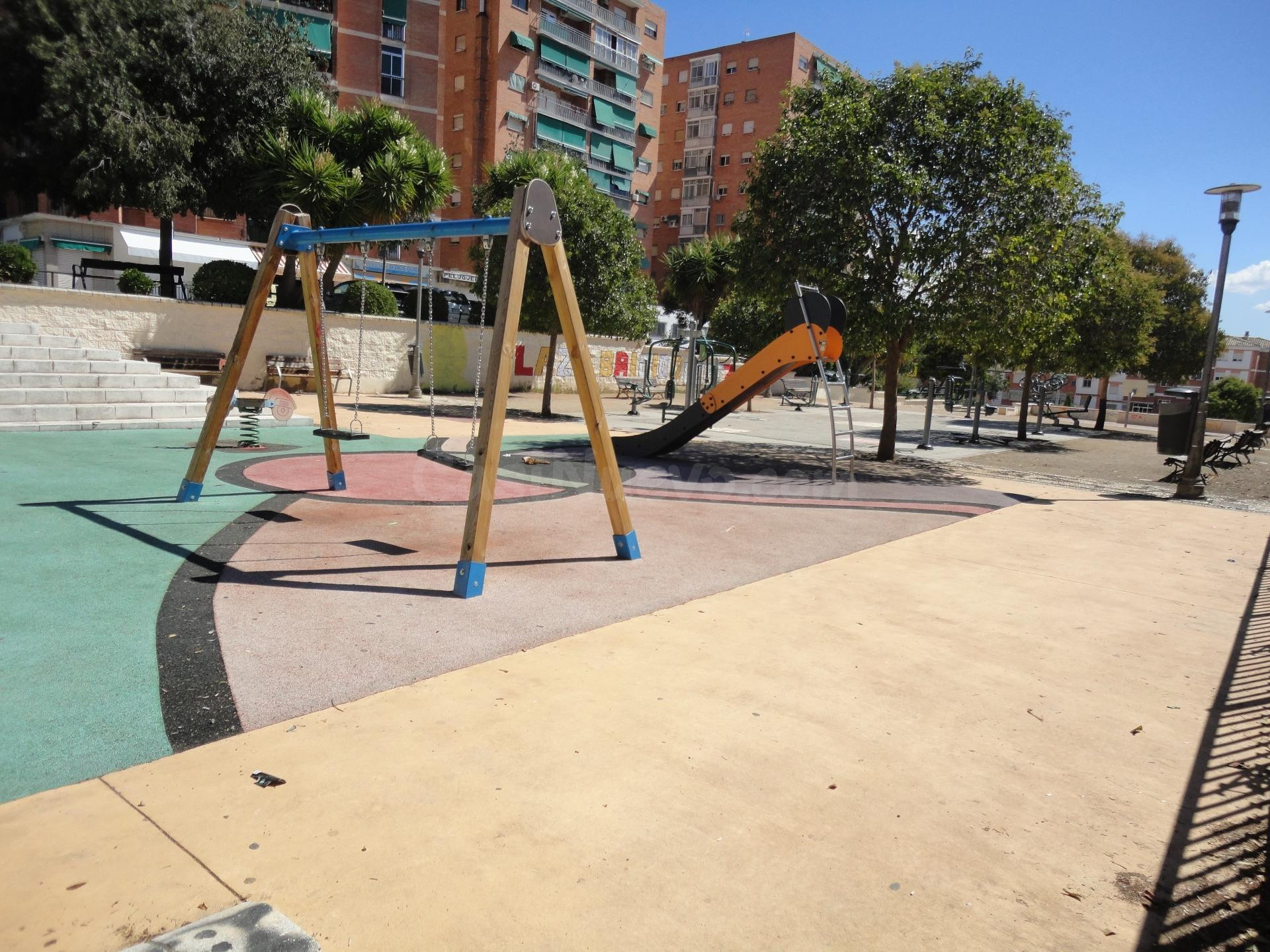 ATICO PARA 4 ESTUDIANTES , VISTAS PANORÁMICAS ZONA MUY TRANQ - foto 4