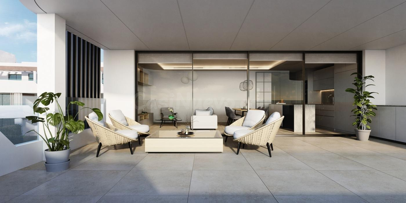 Apartamento planta baja de 3 dormitorios, 3 baños y amplio j